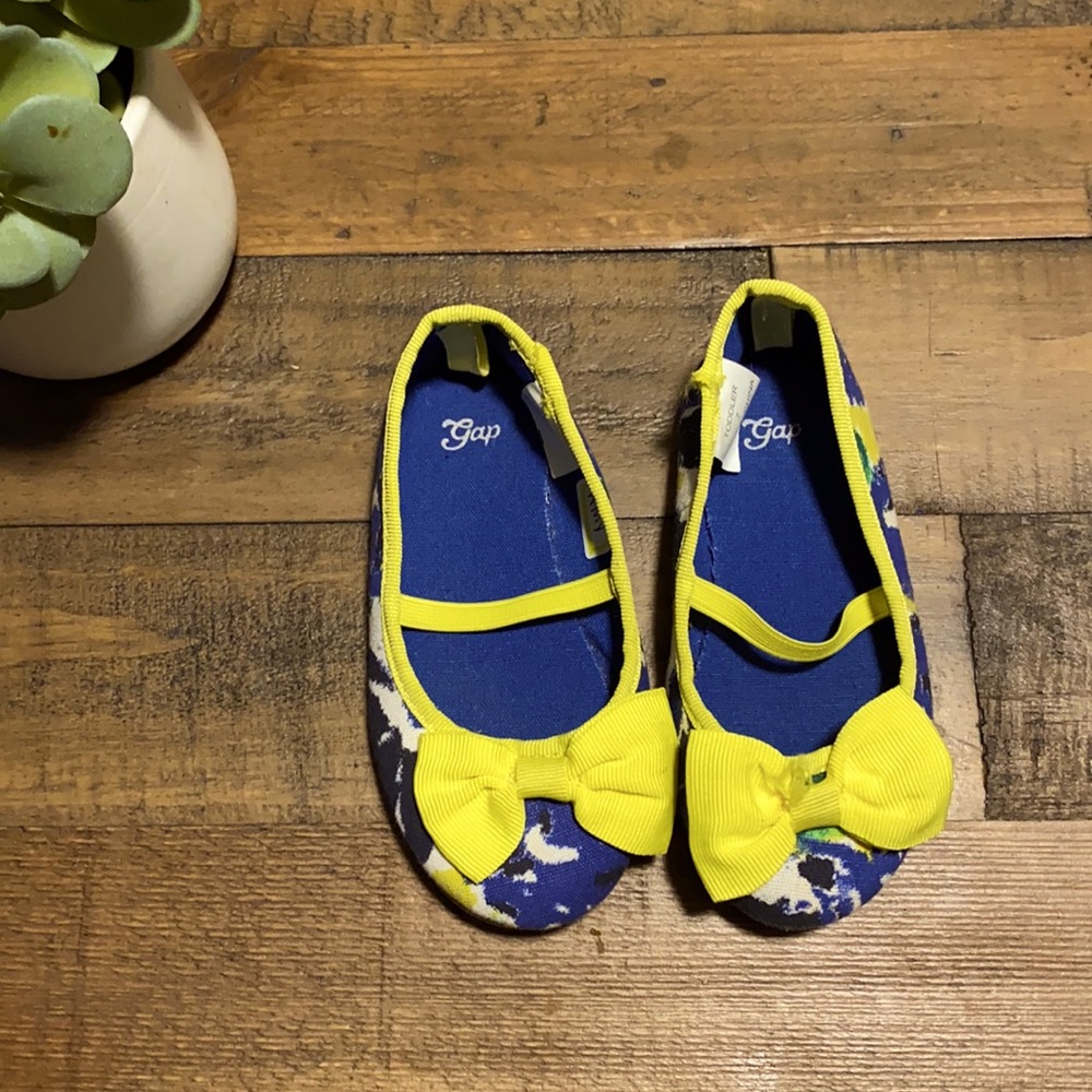 Gap Girls Flats